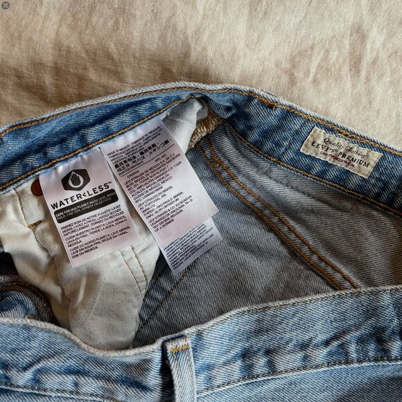 Levi's 501 Denim Shorts - Picture 3 of 6
